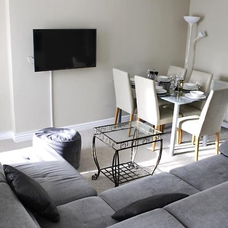The Clifton Holiday Apartment Llandudno Centre Exteriör bild