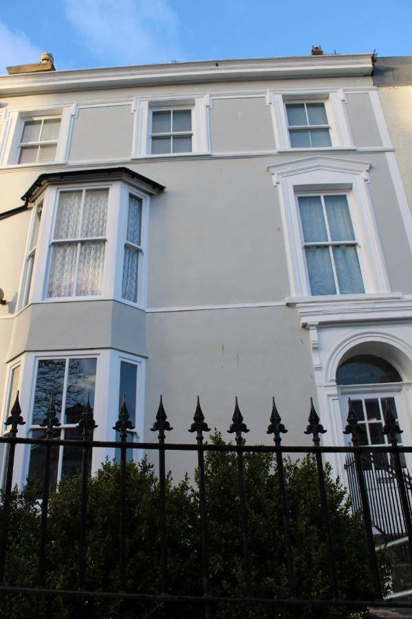 The Clifton Holiday Apartment Llandudno Centre Exteriör bild